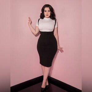 Vixen by Micheline Pitt — EUC L Cozy Wiggle Dress